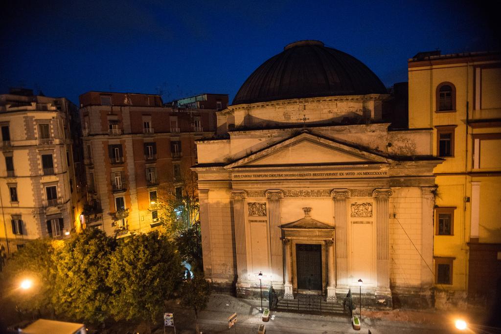 B&B Cuore Di Napoli Luaran gambar